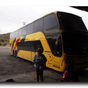 お腹を壊したまま２４時間の冷凍バス移動。目指せマラカイボ。