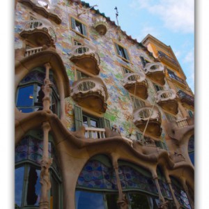 ガウディ建築の海を歩く。あれもこれも全部…入りませんでした。笑