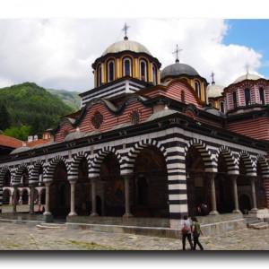 長距離バスでまさかの乗り過ごし…。そして聖なる僧院で眠りにつく。