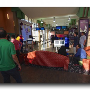 イスラム教の女性がボーリングをする時に使う特殊アイテムとは？！